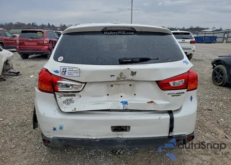 2017 Mitsubishi Outlander Sport Es z USA, uszkodzony, nr VIN JA4AR3AU3HZ051796